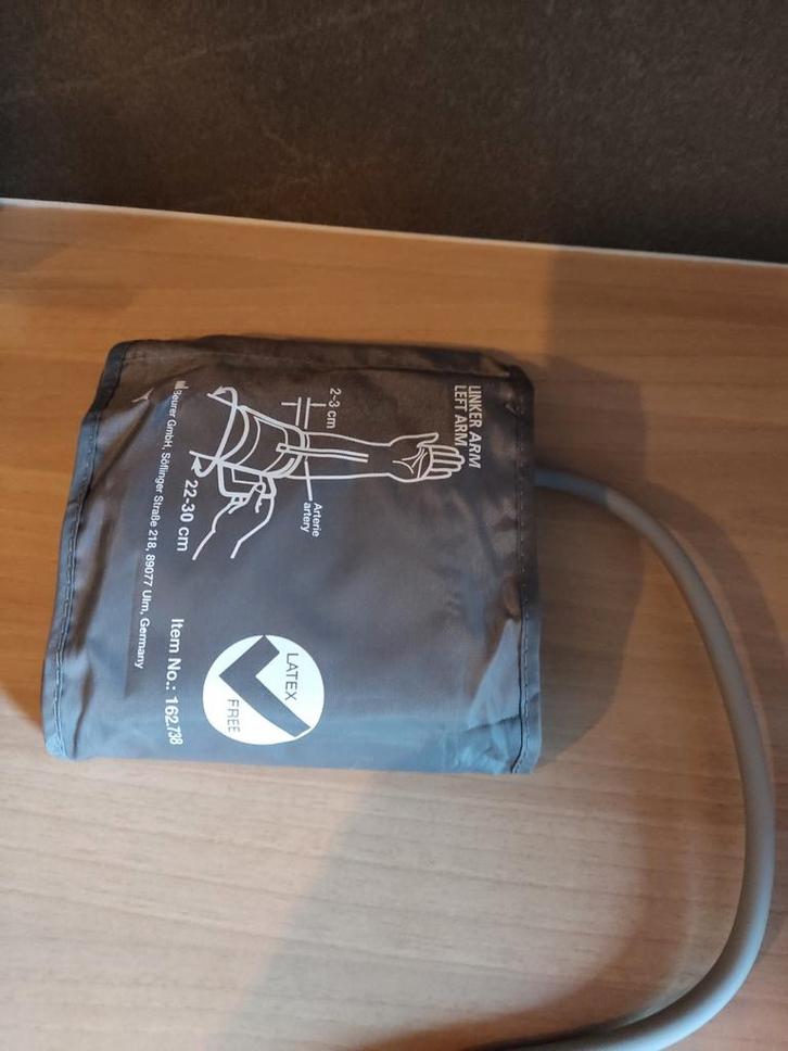 Beurer BM44 Bloeddrukmeter - Zo goed als nieuw!, Sport en Fitness, Gezondheidsproducten en Wellness, Zo goed als nieuw, Lichaamsverzorging