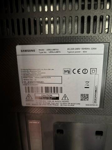 Samsung 50 inch UHD TV met voet en muurbeugel beschikbaar voor biedingen