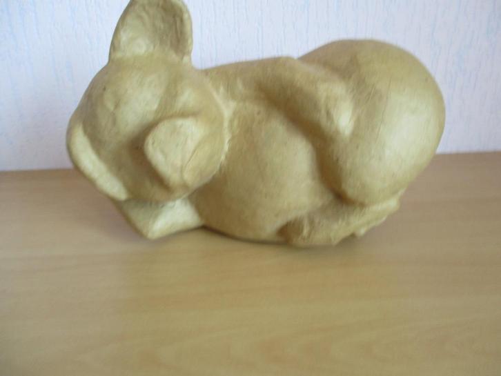 Papier Maché figuur / liggend varken, Hobby en Vrije tijd, Knutselen, Zo goed als nieuw, Materiaal, Ophalen of Verzenden