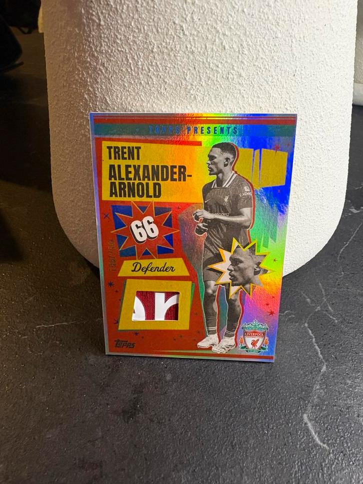 Topps Liverpool Trent Alexander-Arnold Relic 199/250, Hobby en Vrije tijd, Verzamelkaartspellen | Overige, Nieuw, Ophalen of Verzenden
