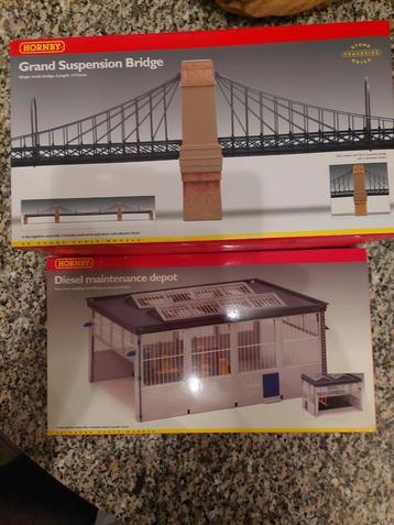 HORNBY SETS : GRAND SUSPENSION BRIDGE  & DIESEL MAINTENANCE. beschikbaar voor biedingen