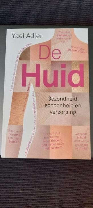 Yael Adler - De huid beschikbaar voor biedingen