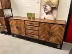 Magazijn leegverkoop dressoir mangohout visgraat metaal zwar, Nieuw, Ophalen of Verzenden, Wk home, Industrieel