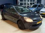 Renault Clio GERESERVEERD/ZIE MIJN ANDERE ADVERTENTIES, Auto's, Voorwielaandrijving, 535 kg, Gebruikt, 4 cilinders