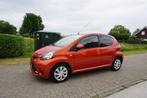 Toyota Aygo 1.0 VVT-i Dynamic Orange, Euro 5, Gebruikt, Overige kleuren, 4 stoelen