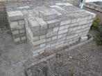 Grijs zwarte klinkers, Tuin en Terras, Ophalen, Gebruikt, Beton, Klinkers