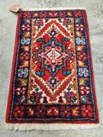 Handgeknoopt oosters wol Heriz tapijt medallion 40x60cm, Persian Perzisch vintage oosters hype, Crème, 50 tot 100 cm, Zo goed als nieuw