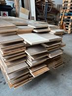 44 m2 eiken multivloer . 19 cm breed . 2 cm dik, Gebruikt, 2e hands product geen info bekend, 2e hands product geen info bekend