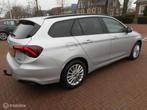Fiat Tipo Stationwagon 1.0 FireFly 100 Life TREKHAAK+METALLI, Auto's, Voorwielaandrijving, Gebruikt, Euro 6, Handgeschakeld