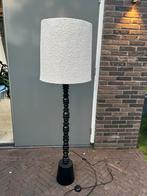 By Boo - Vloerlamp Pulse Bouclé en hout, 159cm hoog, Ophalen, Zo goed als nieuw, Hout