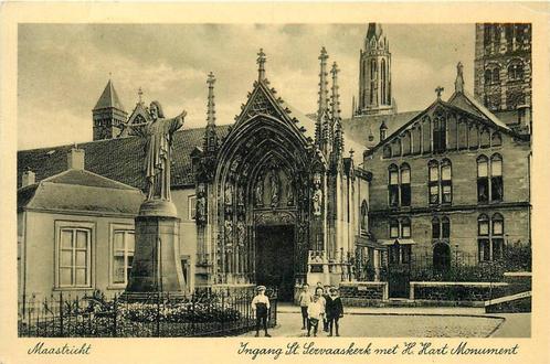 (388-492-001) Maastricht  Ingang St Servaaskerk, Verzamelen, Ansichtkaarten | Nederland, Limburg, Verzenden