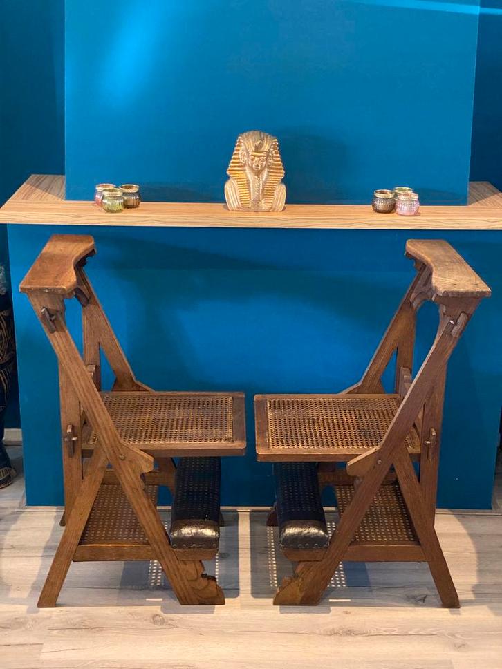 Antieke Bidstoelen met Lederen Knielkussens - Set van 2, Antiek en Kunst, Antiek | Meubels | Stoelen en Banken, Ophalen