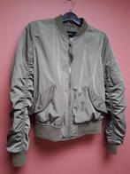 Olijf groene jas maat S / M - Bershka - als nieuw -, Kleding | Dames, Jassen | Zomer, Zo goed als nieuw, Maat 36 (S), Groen, Bershka