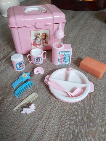 Vintage Speelgoed Koffertje met Accessoires beschikbaar voor biedingen