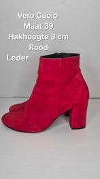 Rode enkellaarsjes maat 39 leer suède Vero Vuoio, Vero Cuoio, Lage of Enkellaarzen, Ophalen of Verzenden, Zo goed als nieuw