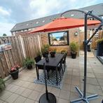 Mooie parasol met voet, Tuin en Terras, Parasols, Ophalen of Verzenden, Zo goed als nieuw, Zweefparasol