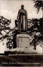 Nijmegen - Standbeeld Petrus Canisius in het Hunnenpark