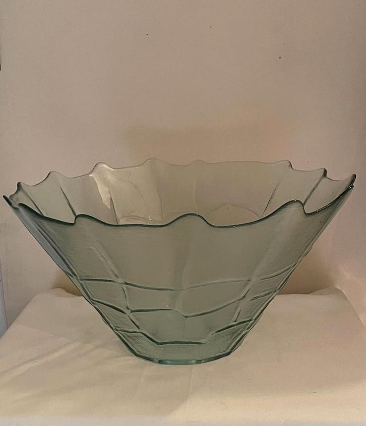 Grote Glazen Schaal, Huis en Inrichting, Woonaccessoires | Schalen en Manden, Zo goed als nieuw, Schaal, Rond, Glas, Ophalen of Verzenden