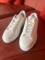 Addicted wit, leren sneakers, Kleding | Heren, Wit, Ophalen of Verzenden, Sneakers of Gympen, Zo goed als nieuw