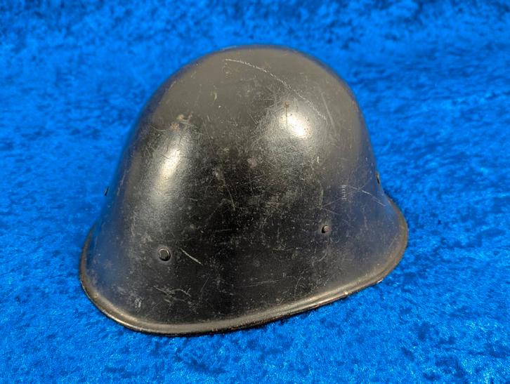 Nederlandse Helm, Verzamelen, Militaria | Tweede Wereldoorlog, Helm of Baret, Nederland, Ophalen of Verzenden