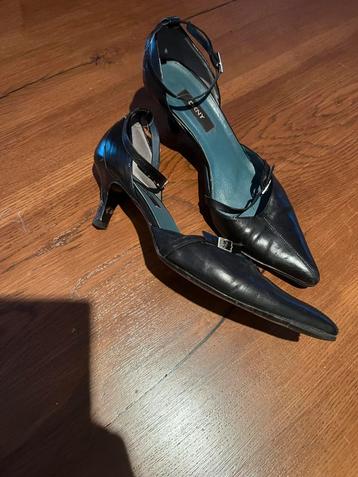 DKNY by donna Karan pumps met bandjes maat 9,5 40 origineel beschikbaar voor biedingen