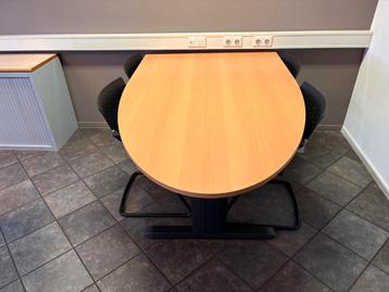 Diverse bureau’s - afbeelding 2