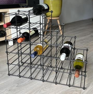 Wijnrek (24+ Flessen) | Zwart | GRATIS Incl. 6 Flessen Wijn  beschikbaar voor biedingen