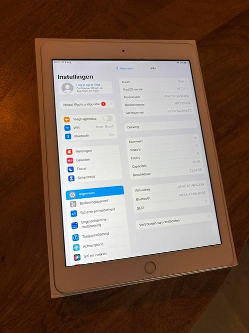 Apple iPad 5 2017 32GB Silver nette staat met doos IOS16.7, Computers en Software, Apple iPads, Zo goed als nieuw, Apple iPad