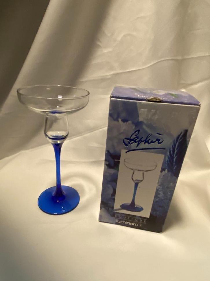 Retro Luminarc Saphir kandelaar in originele doos, Huis en Inrichting, Woonaccessoires | Kandelaars en Kaarsen, Gebruikt, Kandelaar