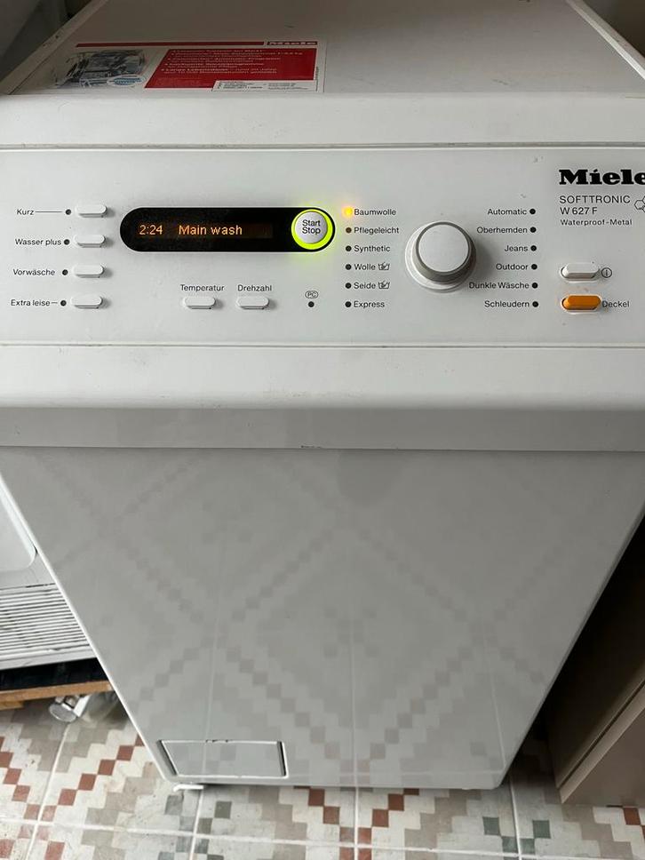 Miele Softtronic W 627 F Wasmachine, Witgoed en Apparatuur, Wasmachines, Gebruikt, Voorlader, 6 tot 8 kg, 85 tot 90 cm, 1200 tot 1600 toeren