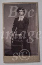 cdv vrouw staand, Gorinchem 1900's, Gebruikt, Verzenden, Foto, Voor 1940