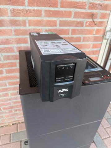 APC 750VA Smart UPS beschikbaar voor biedingen
