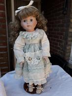 4 decoratie  poppen., Ophalen of Verzenden, Pop