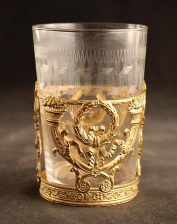 Antiek Empire glas beschikbaar voor biedingen