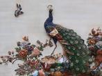 Exotische reliëf voorstelling met vogels van natuursteen., Ophalen, Zo goed als nieuw, Schilderij, 75 cm of meer