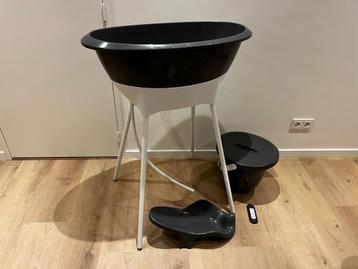 Baby badje met emmer en zitje beschikbaar voor biedingen