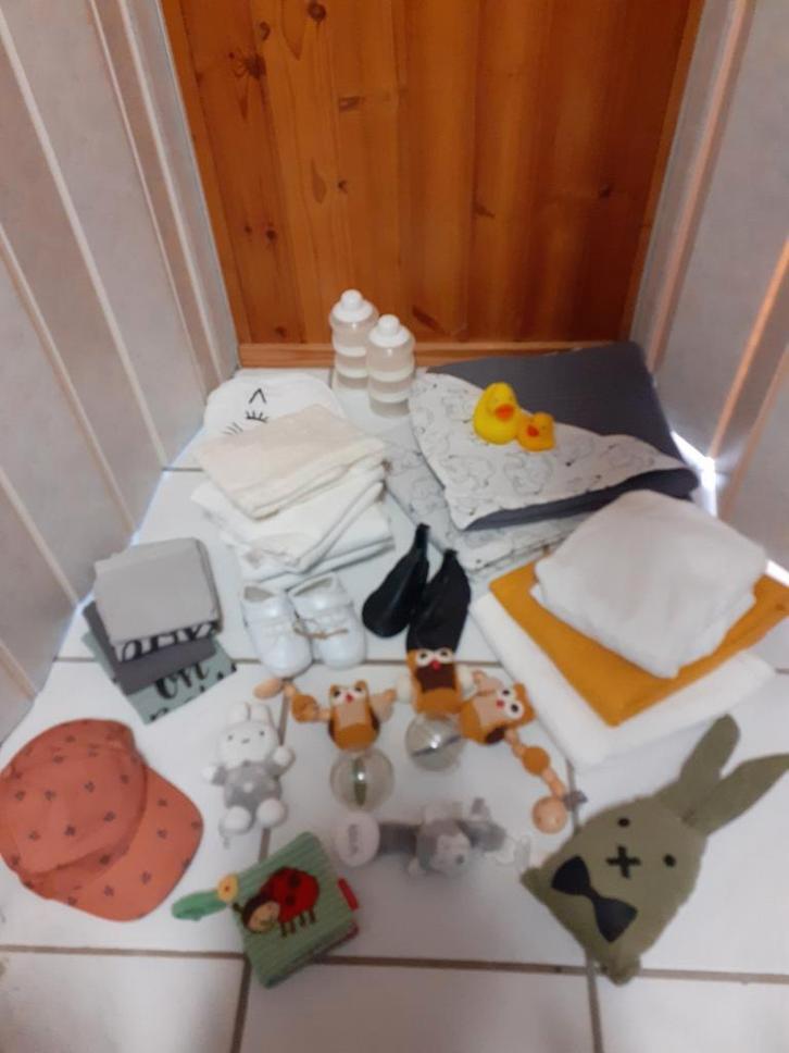 Spulletjes voor de baby uitzet., Kinderen en Baby's, Babywiegjes en Ledikanten, Zo goed als nieuw, Wieg, Ophalen of Verzenden