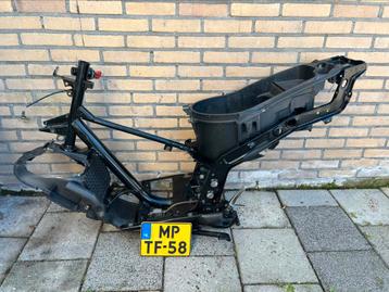 Gilera runner 180cc sp pro 2003 frame NL (onderdelen) beschikbaar voor biedingen