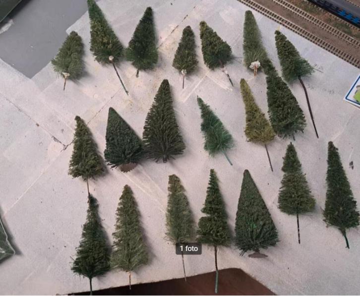 dennenbomen 20x diverse hoogtes, Hobby en Vrije tijd, Modeltreinen | H0, Gebruikt, Natuur, Gelijkstroom of Wisselstroom, Overige merken
