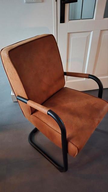 Gave eetstoel | Cognac | Pilotenleer look | Industrieel beschikbaar voor biedingen