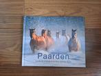 paarden - ontdek de schoonheid van deze waardige dieren, Boeken, Ophalen of Verzenden, Zo goed als nieuw, Natuur algemeen