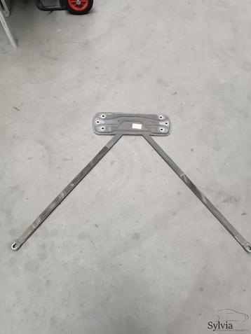 Verstevigings dwarslegger achterzijde BMW 3 / 4 serie F31 F3 beschikbaar voor biedingen
