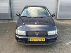 Volkswagen Polo 1.6 automaat, 450 kg, Gebruikt, 4 cilinders, Blauw