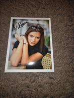 Victoria Beckham Gesigneerde Foto, Ophalen of Verzenden, Zo goed als nieuw, Foto of Kaart, Gesigneerd