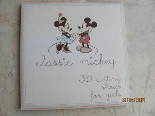 NIEUWSTAAT Classic Mickey MOUSE 3D Cutting sheets PAPER PACK, Verzamelen, Disney, Zo goed als nieuw, Papier, Kaart of Schrift