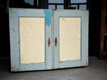 Borcante vintage kast beschikbaar voor biedingen