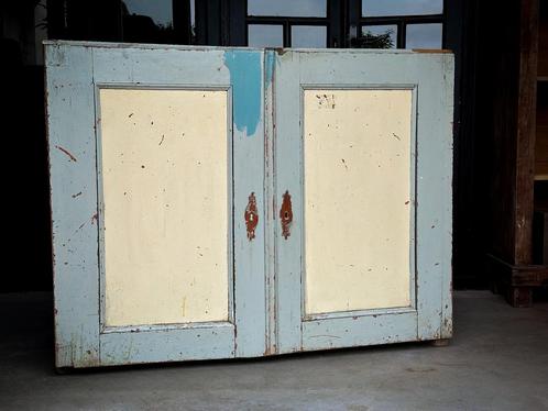 Borcante vintage kast, Antiek en Kunst, Antiek | Meubels | Kasten, Ophalen of Verzenden