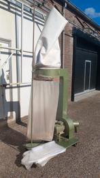 Houtafzuiging op krachtstroom, Ophalen