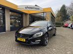 Volvo V60 2.4 D6 AWD Plug-In Hybrid Summum Schuifdak Dealer, Auto's, Automaat, Vierwielaandrijving, Startonderbreker, 212 €/maand