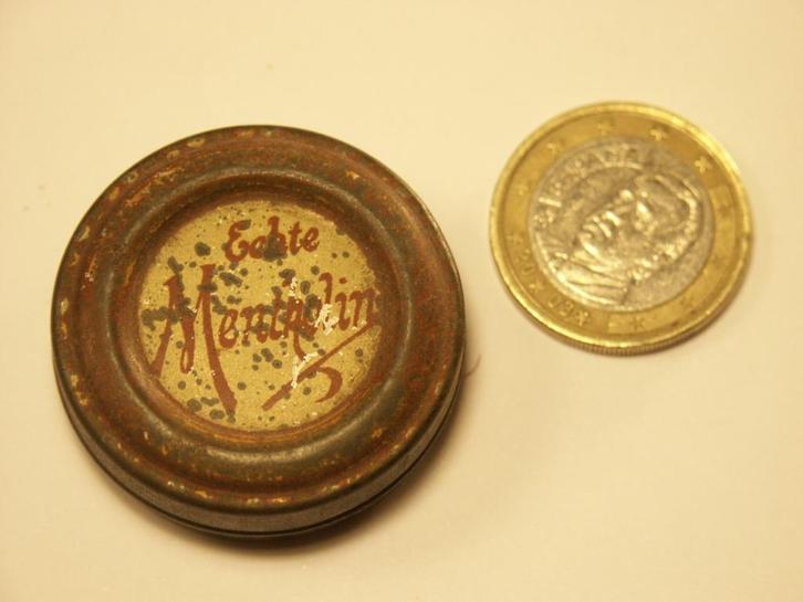 antiek Blikje SNUF ca.1925 <> “Echte MENTHOLIN” Snuifpoeder, Verzamelen, Rookartikelen, Aanstekers en Luciferdoosjes, Gebruikt